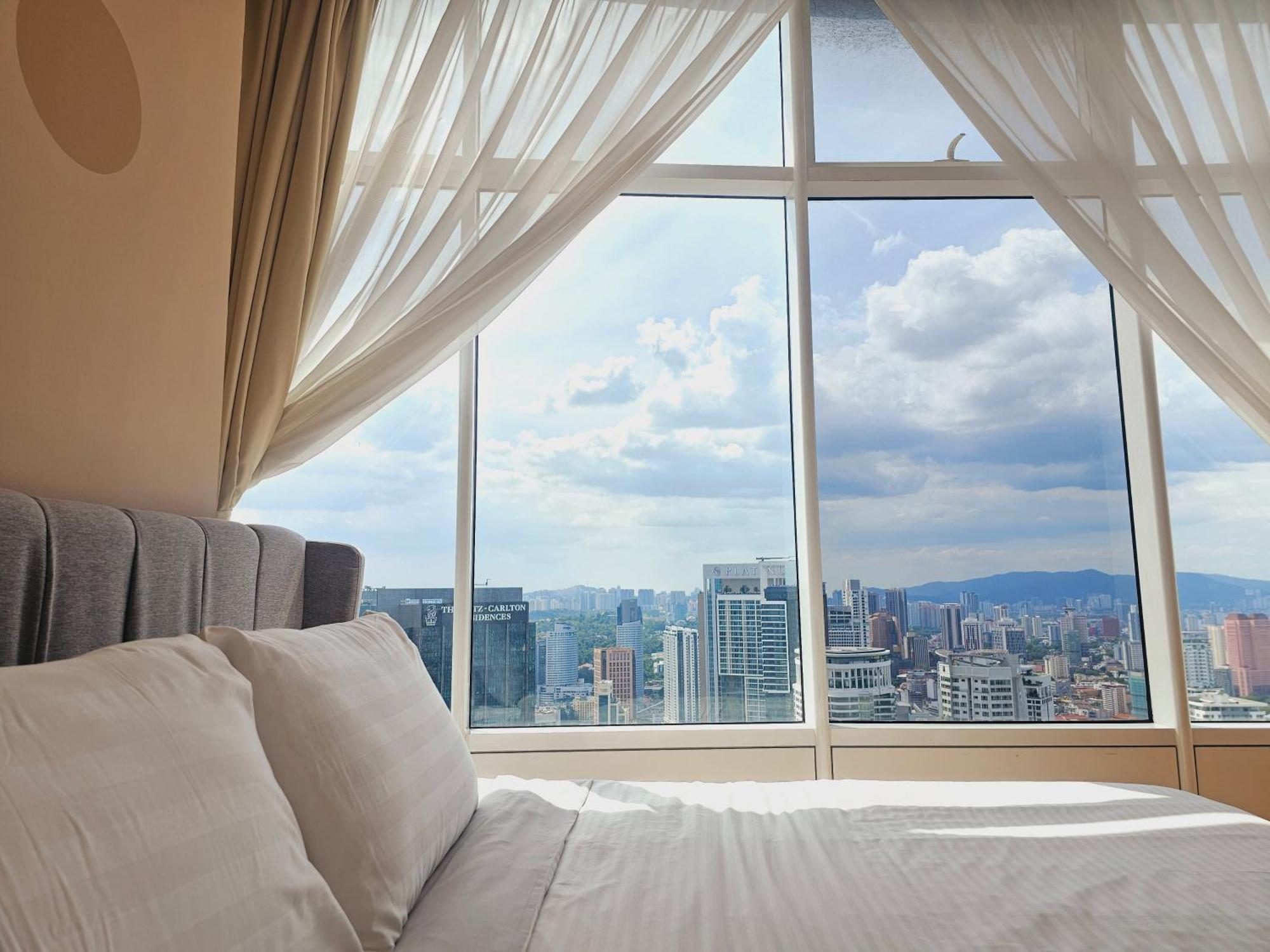 Sky Suites Klcc By Staylar Kuala Lumpur Exteriör bild